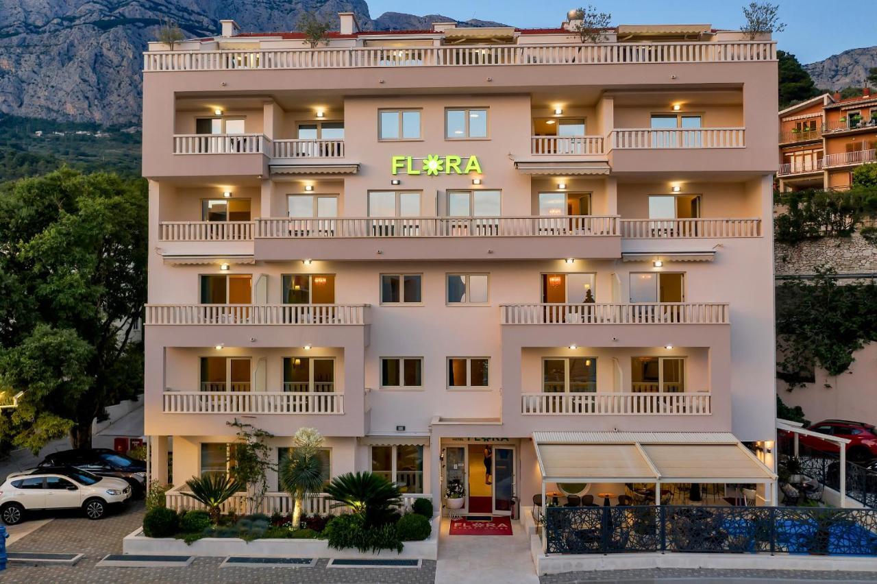Aparthotel Flora Tucepi Luaran gambar