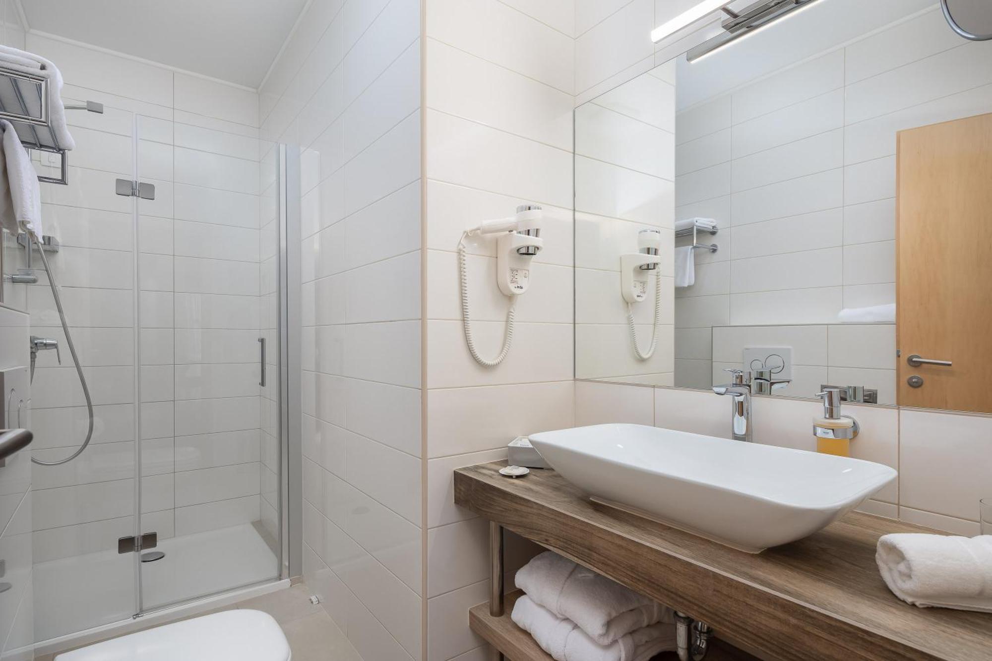 Aparthotel Flora Tucepi Luaran gambar