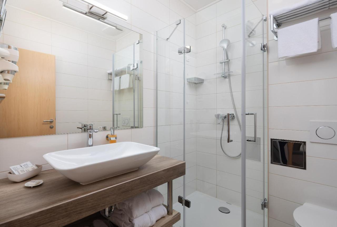 Aparthotel Flora Tucepi Luaran gambar