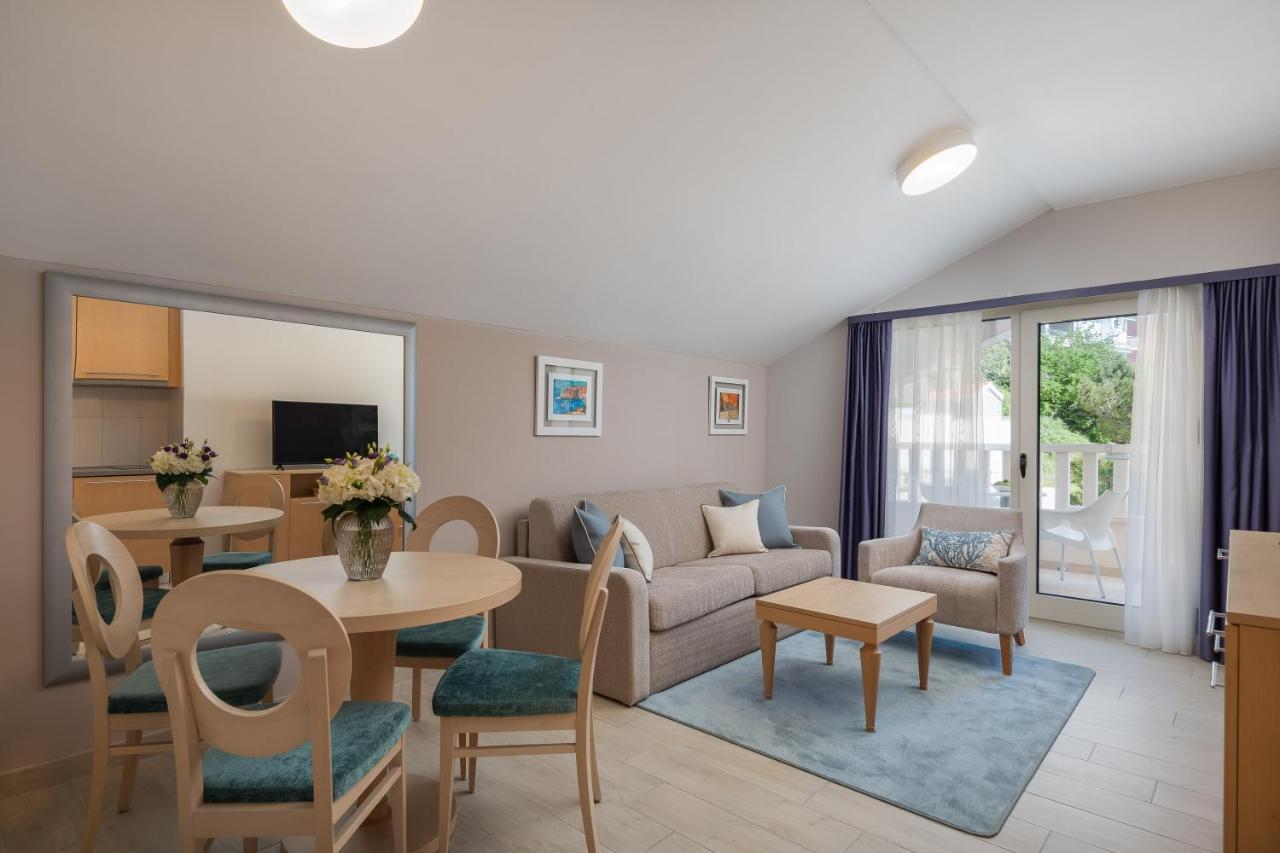 Aparthotel Flora Tucepi Luaran gambar