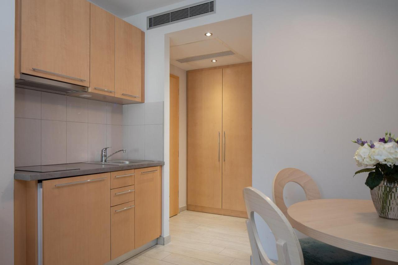 Aparthotel Flora Tucepi Luaran gambar