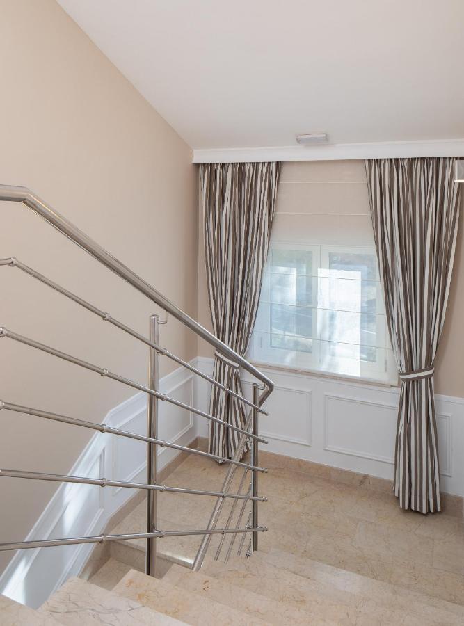 Aparthotel Flora Tucepi Luaran gambar