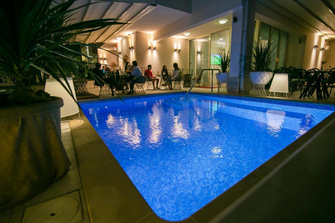 Aparthotel Flora Tucepi Luaran gambar